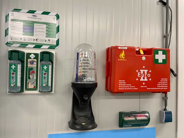 Cederroth / howard leight / burnsheild ehbo-koffer en persoonlijke beschermingsmiddelen set - afbeelding 2 van  9