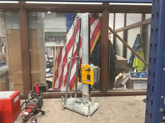 Cedima h-201 boorstandaard met kernboormachine - afbeelding 5 van  8