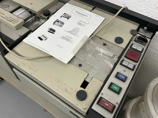 Cedu en interbind boekbindmachine (2x) - afbeelding 5 van  10