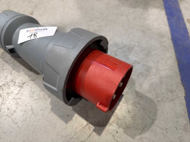 Cee krachtstroom verdeelkabel met mennekes stekker en meerdere uitgangen - afbeelding 3 van  4