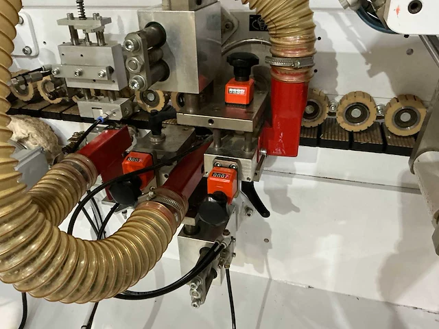 Cehisa - 2018 - pro 12 - kantenlijmmachines - afbeelding 8 van  25