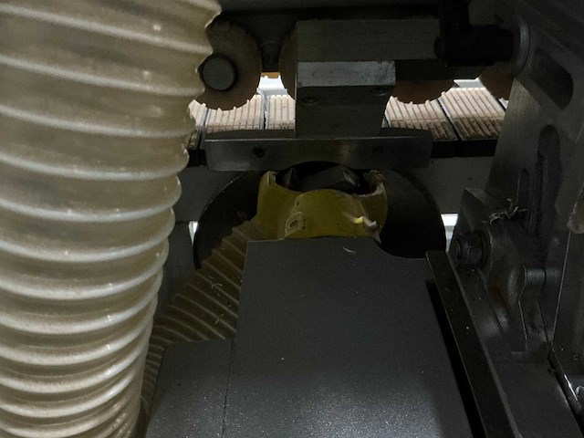 Cehisa - series 300 mod.302 - kantaanlijmmachine - afbeelding 13 van  29