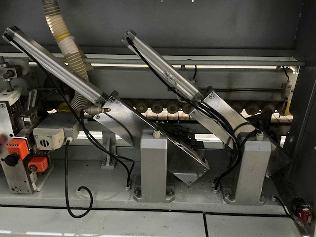 Cehisa - series 300 mod.302 - kantaanlijmmachine - afbeelding 19 van  29