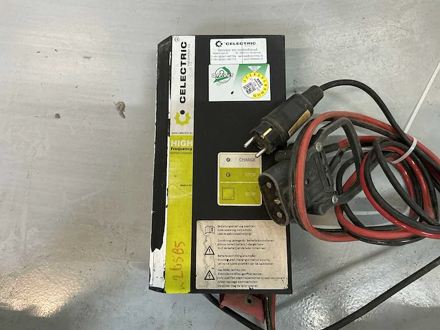 Celectric - 24v 60a - battery chargers - afbeelding 1 van  2