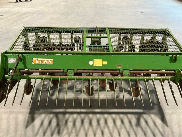 Celli ng12-310 spitmachine - afbeelding 13 van  16