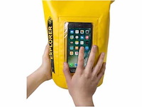 Celly drybag voor telefoon, 2liter geel - afbeelding 2 van  2