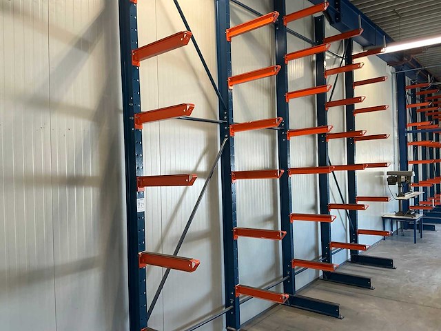 Celsa emc draagarmstelling 4 secties - afbeelding 1 van  6