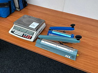 Cely weegschaal en sealmachine (3x) - afbeelding 1 van  3