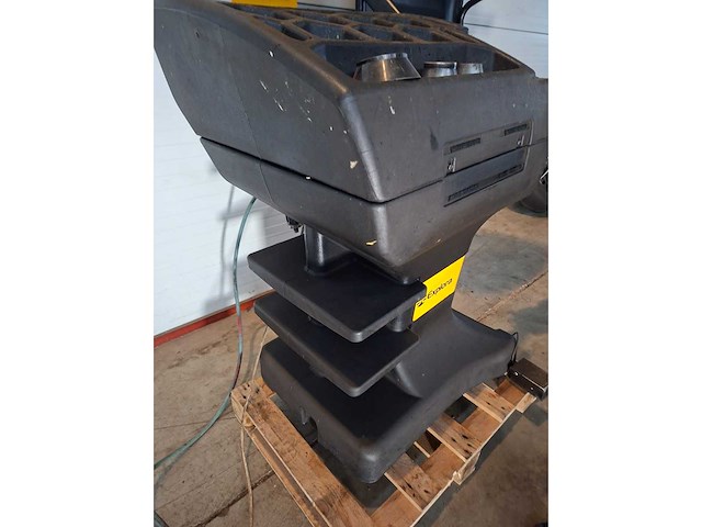 Cemb - 2017 - er 80 - banden balanceerapparaat - afbeelding 1 van  8