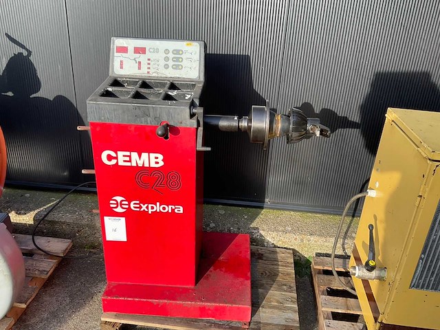 Cemb explora c28 banden balanceerapparaat - afbeelding 2 van  5
