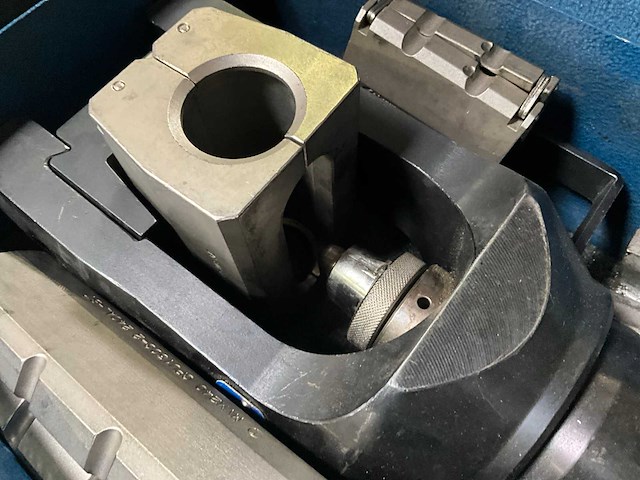 Cembre hydraulische knip en crush tangen - afbeelding 13 van  13