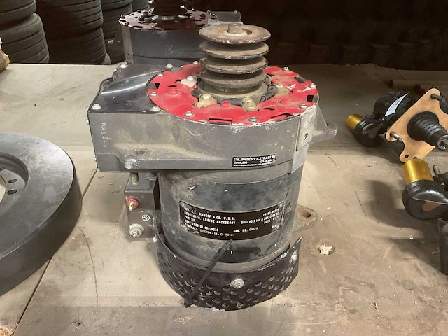 C.e.niehoff & co dual volt 14v & 28v generator - afbeelding 2 van  3
