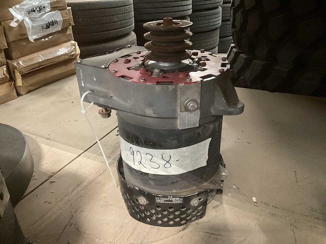 C.e.niehoff & co dual volt 14v & 28v generator - afbeelding 2 van  4