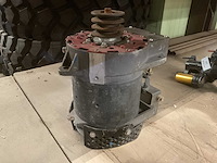 C.e.niehoff & co dual volt 14v & 28v generator - afbeelding 1 van  4