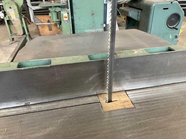 Centauro 800 cl lintzaagmachine - afbeelding 11 van  13