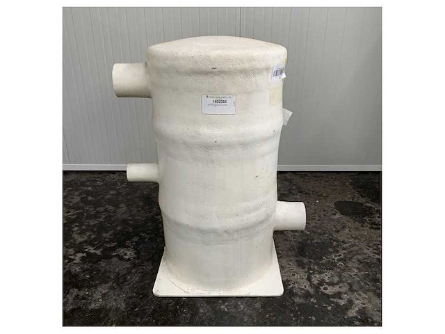 Centek combo-sep marine exhaust silencer water separator 4 x 4 x 2.5 inch - 1602333 - afbeelding 1 van  4