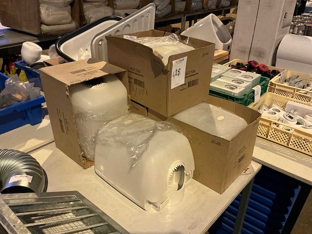 Centerfeed midi pearl white papierdispenser (4x) - afbeelding 2 van  3