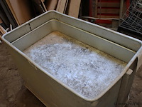 Centner aluminium magazijnbak op wielen - afbeelding 2 van  2