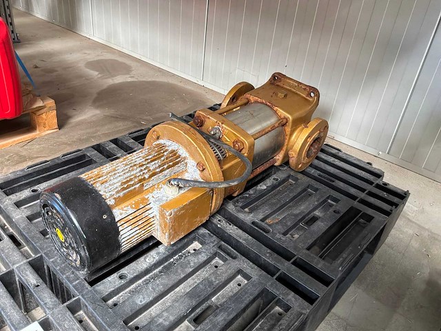 Centrifugaalpomp met elektromotor - afbeelding 2 van  3