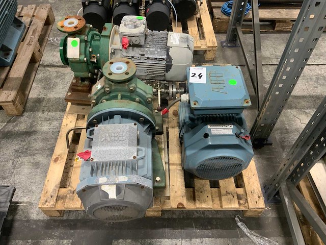 Centrifugaalpompen en elektro motor - afbeelding 1 van  6