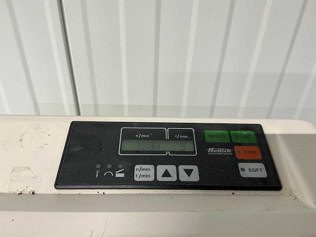 Centrifuge - hettich - d-78532 - afbeelding 2 van  3