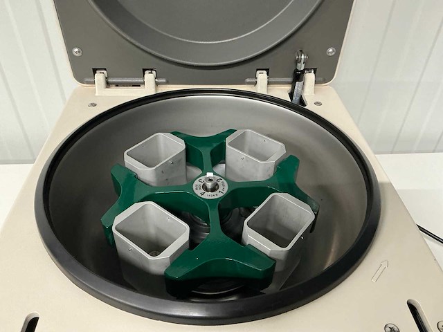 Centrifuge - hettich - d-78532 - afbeelding 3 van  3