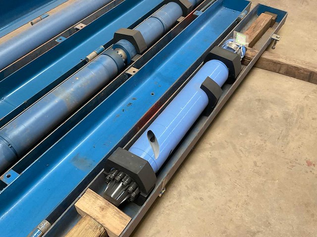 Centrilift 538 gas seperator - afbeelding 1 van  3