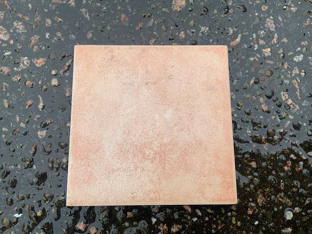 Cerabati gres emaille - 10x10cm - 7m2- partij wandtegels - afbeelding 1 van  6