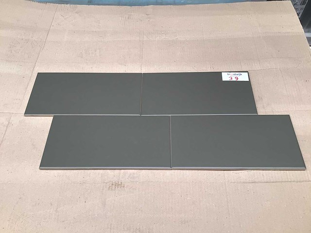 Ceragni plain green mat keramische wandtegel 15x30 cm 13 m² - afbeelding 2 van  10