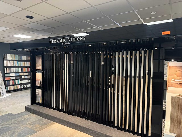 Ceramic visons - showroom/presentatiemeubel - afbeelding 1 van  4