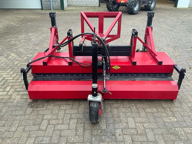 Ceres 260 onkruidborstel - afbeelding 4 van  11