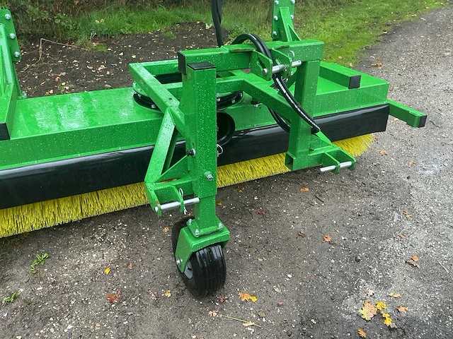 Ceres cvm-tvdk pro 250/60 veegmachine – 250 cm – pto – hydraulisch zwenkbaar – nieuw - afbeelding 15 van  15