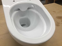 Cersanit - toilet zonder spoelrand - afbeelding 3 van  5
