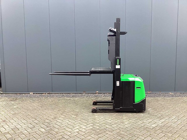 Cesab - o110w - electric pallet trucks - 2024 - afbeelding 7 van  10