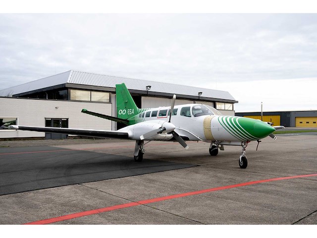 Cessna 404 titan courier ‘long endurance’ (survey) aircraft - afbeelding 9 van  66