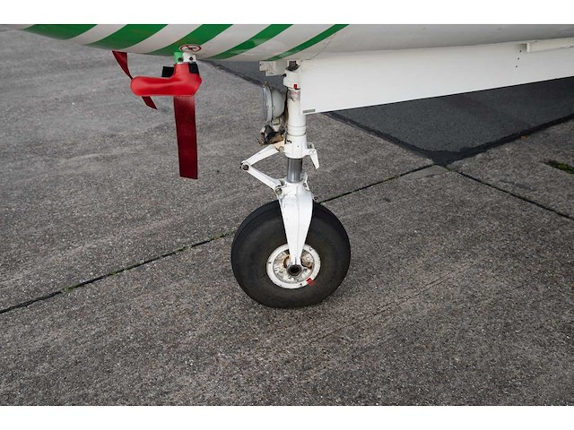 Cessna 404 titan courier ‘long endurance’ (survey) aircraft - afbeelding 11 van  66