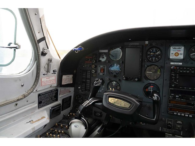 Cessna 404 titan courier ‘long endurance’ (survey) aircraft - afbeelding 22 van  66