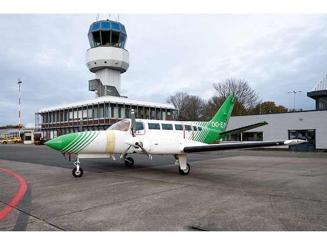 Cessna 404 titan courier ‘long endurance’ (survey) aircraft - afbeelding 12 van  66