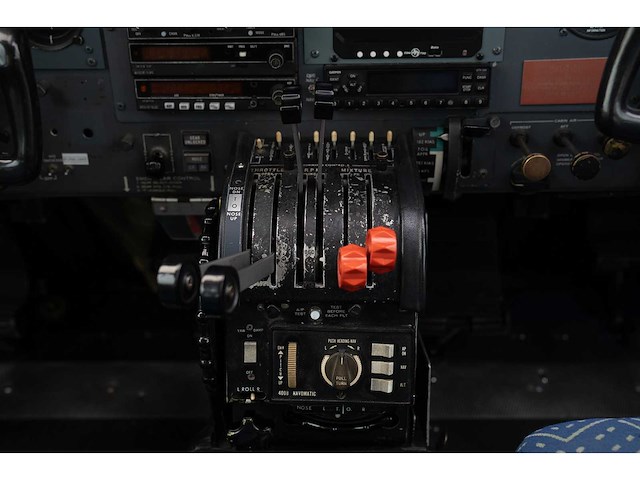 Cessna 404 titan courier ‘long endurance’ (survey) aircraft - afbeelding 37 van  66