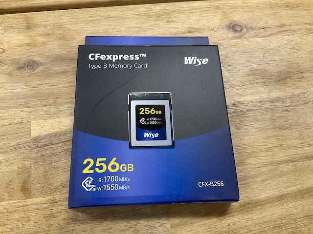 Cfexpress type b memory card 256gb - afbeelding 1 van  2