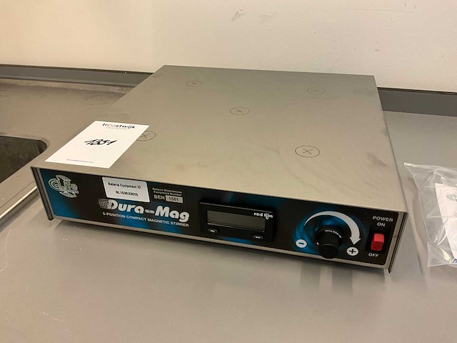 Cg life sciences dura mag compacte magnetische roermachine met 5 posities - afbeelding 1 van  3