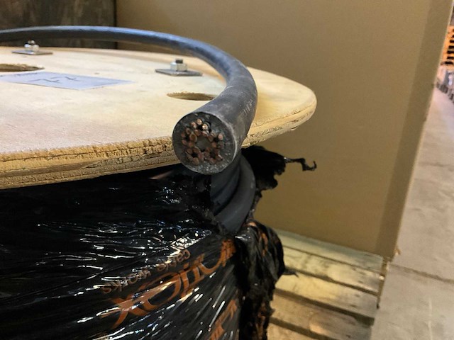 Chainflex 25g1,5 kabel op haspel - afbeelding 2 van  3