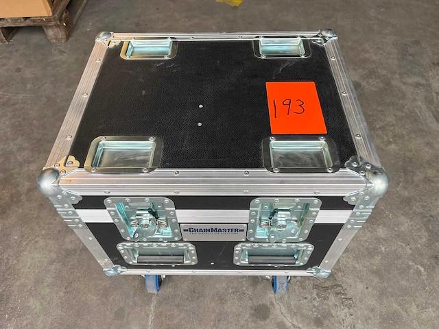 Chainmaster - 1x d8+ 500k - flightcase - afbeelding 1 van  2