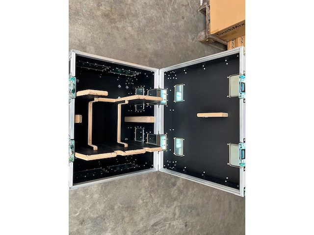 Chainmaster - 1x d8+ 500k - flightcase - afbeelding 2 van  2