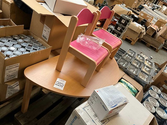 Chair bambi - roze - stapelbaar peuterstoeltjes - kinderstoeltje - afbeelding 2 van  2