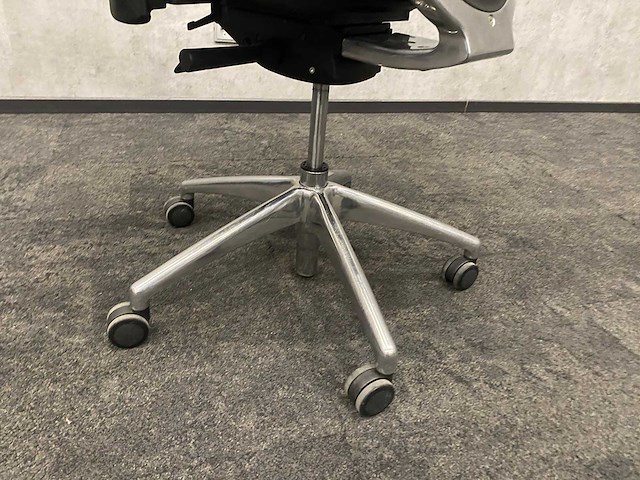 Chairsupply - ergonomische bureaustoel - afbeelding 2 van  15