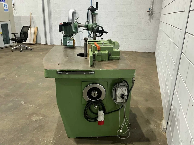 Chambon - diverse freesmachine - afbeelding 29 van  30