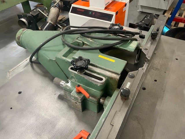 Chambon t 319 321 tafel- en spilfreesmachine - afbeelding 4 van  6