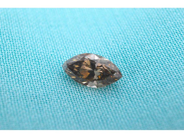 Champagne gekleurde marquise diamant 0.49 carat gecertificeerd - afbeelding 2 van  4