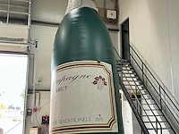 Champagnefles xxl 850cm opblaasbaar - afbeelding 9 van  12